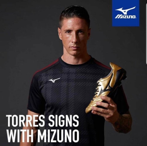 Cách nhận biết giày bóng đá Mizuno chính hãng