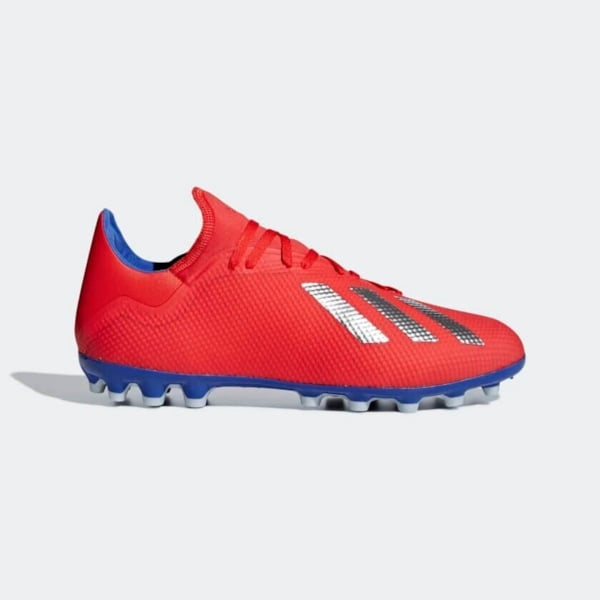 Hiện chi thiết của adidas X 18.3 AG màu đỏ