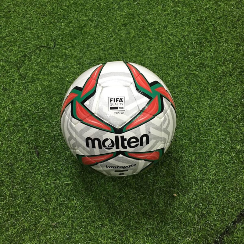Hình ảnh của Quả bóng đá MOLTEN F5V5003-A19U SỐ 5 (ASIAN CUP 2019)