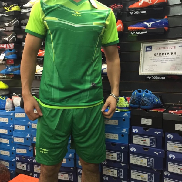 Hiện chi thiết của Áo bóng đá keep & fly màu xanh lá cây
