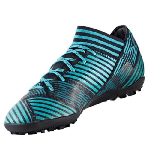 Bật mí những ưu điểm của giày đá bóng Adidas là gì?