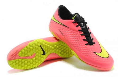 Tại sao giày đá bóng Nike lại rất được ưa chuộng?