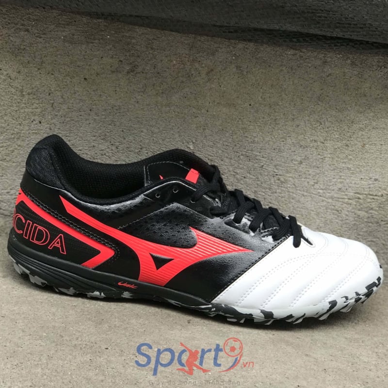 Mizuno Monarcida Sala pro TF đen trắng cam