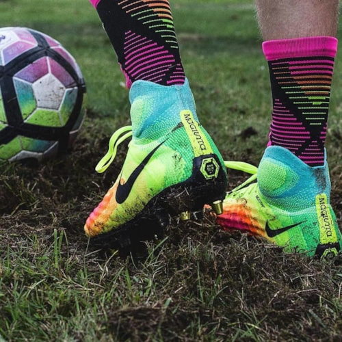 HƯỚNG DẪN CHỌN GIÀY ĐÁ BÓNG NIKE THEO VỊ TRÍ TRÊN SÂN