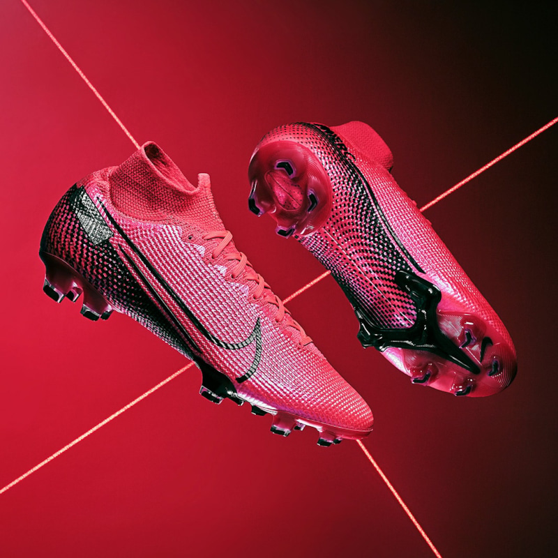 Review giày đá bóng Nike Mercurial Superfly 7 Elite