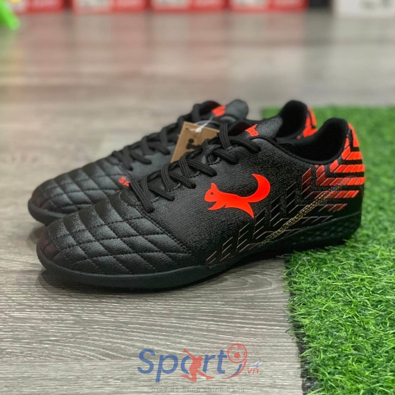Giày đá bóng Zocker Space - Màu Đen