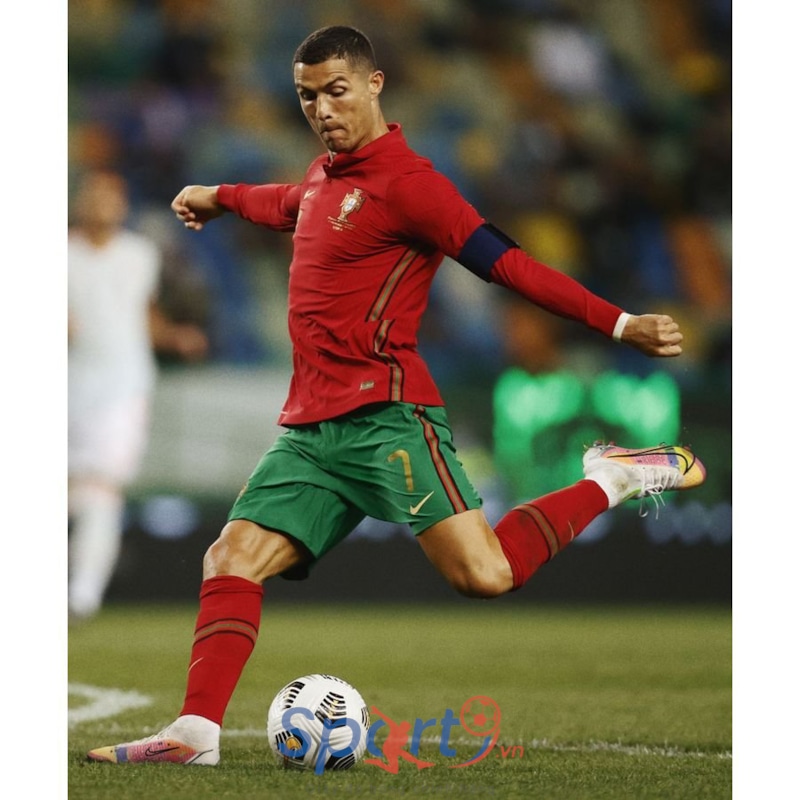 Nike Mercurial Superfly 8 Elite FG Dragonfly - White/Metallic Silver/Dark Raisin LIMITED EDITION