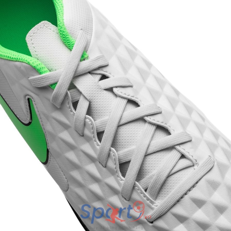 Nike Tiempo Legend 8 Club TF Spectrum - Platinum Tint/Rage Green