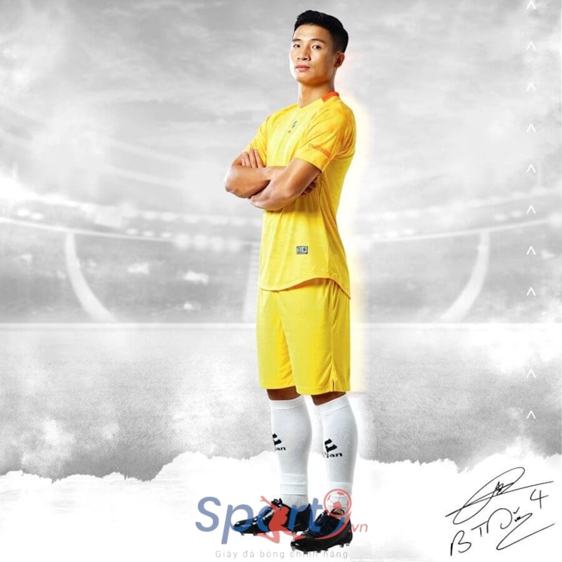 BỘ QUẦN ÁO BÓNG ĐÁ EGAN ALPHA TD04 BÙI TIẾN DŨNG - MÀU VÀNG