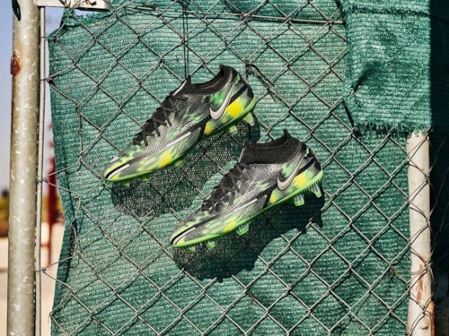 Nike phát hành giày bóng đá Phantom Gt II ‘Shockwave’ cực ấn tượng