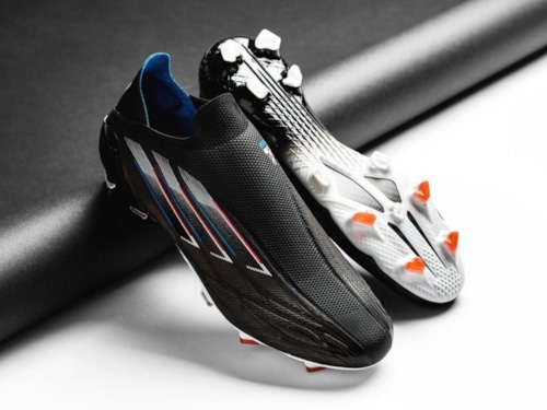 Adidas mở đầu năm 2022 với bộ sưu tập giày bóng đá Edge of Darkness