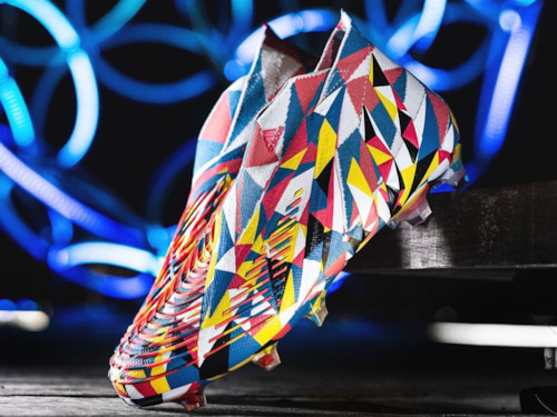 Adidas ra mắt phiên bản đặc biệt Predator Edge 'Geometric' đầy ấn tượng