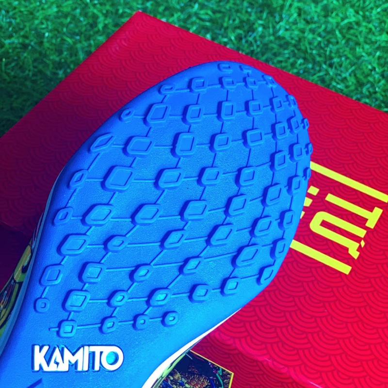 Kamito Tứ Linh - Màu Xanh Biển	