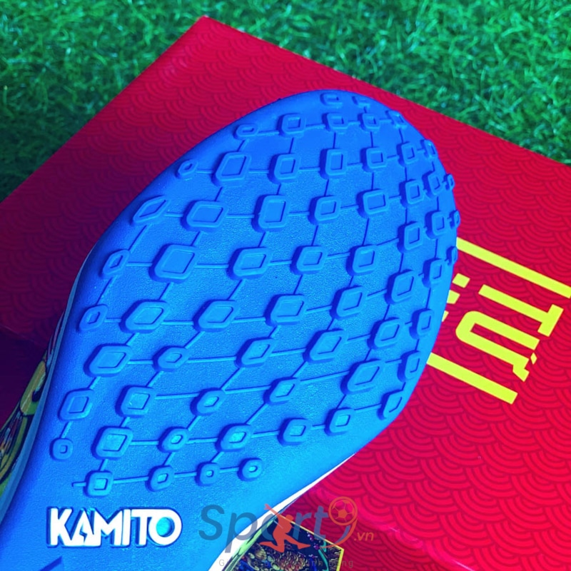 Kamito Tứ Linh - Màu Xanh Biển	