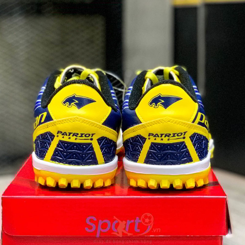 Giày đá bóng Pan Patriot - PF15ZB - Màu Vàng