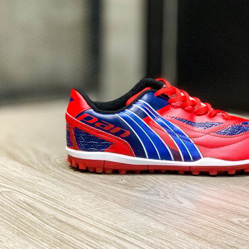 Giày đá bóng Pan PATRIOT - PF15ZB - Màu Đỏ