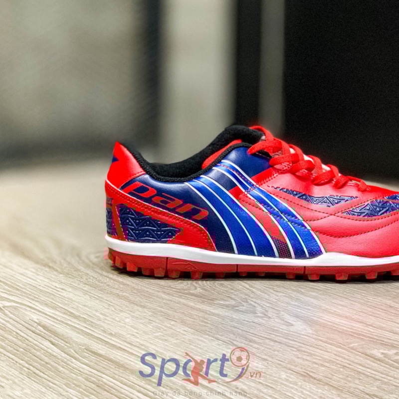 Giày đá bóng Pan PATRIOT - PF15ZB - Màu Đỏ