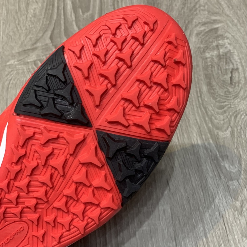 Giày đá bóng Donexpro C-Class FC2001-01-07 - Đỏ Đen