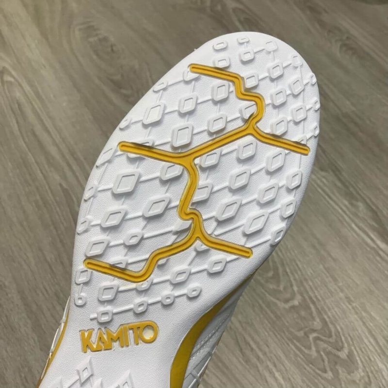 Kamito QH19 Màu Trắng Vàng