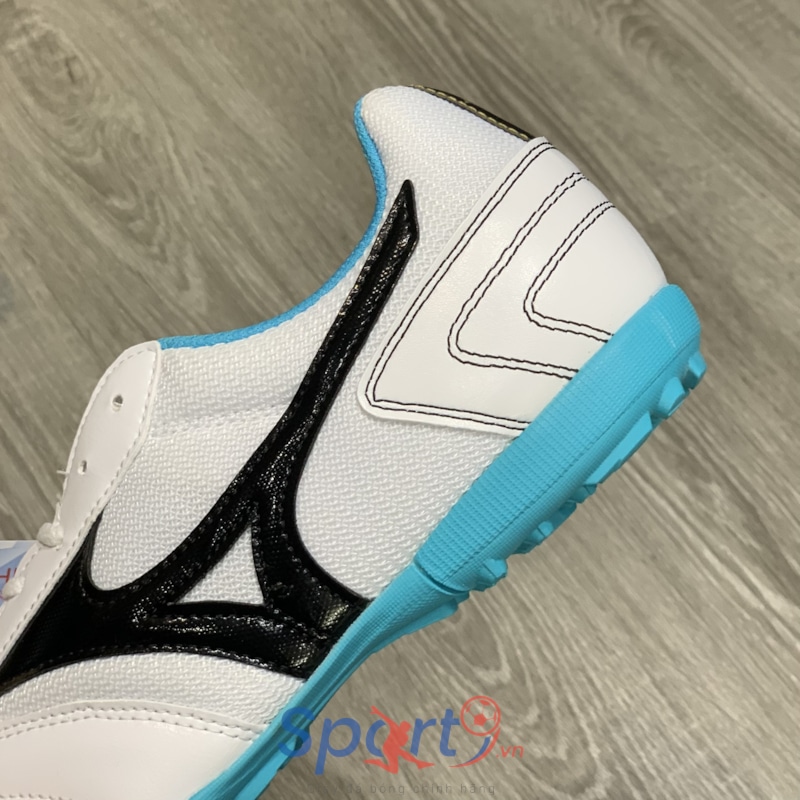Mizuno Mrl Sala Club Q1GB220309 Trắng/Đen/Xanh