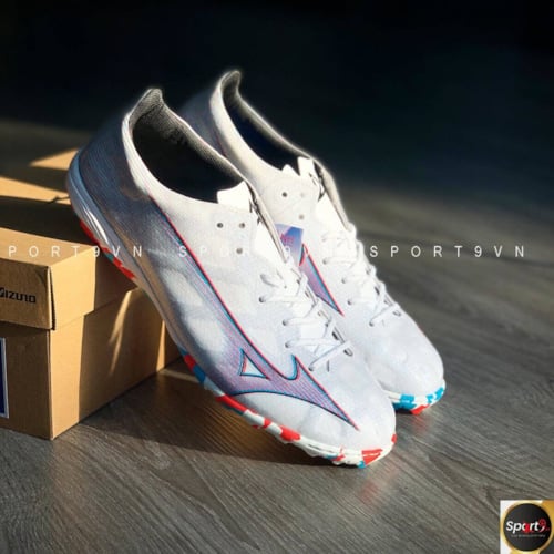 Giày đá bóng Mizuno Alpha