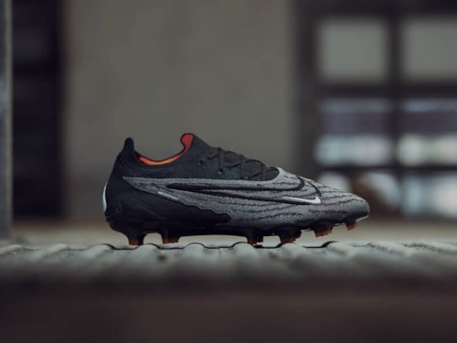 Kỉ niệm 10 năm ra mắt Nike Hypervenom - Nike phát hành Phantom GX “Black Pack”