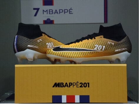 Nike ra mắt phiên bản giày đá bóng đặc biệt kỷ niệm kỷ lục ghi bàn của Kylian Mbappe