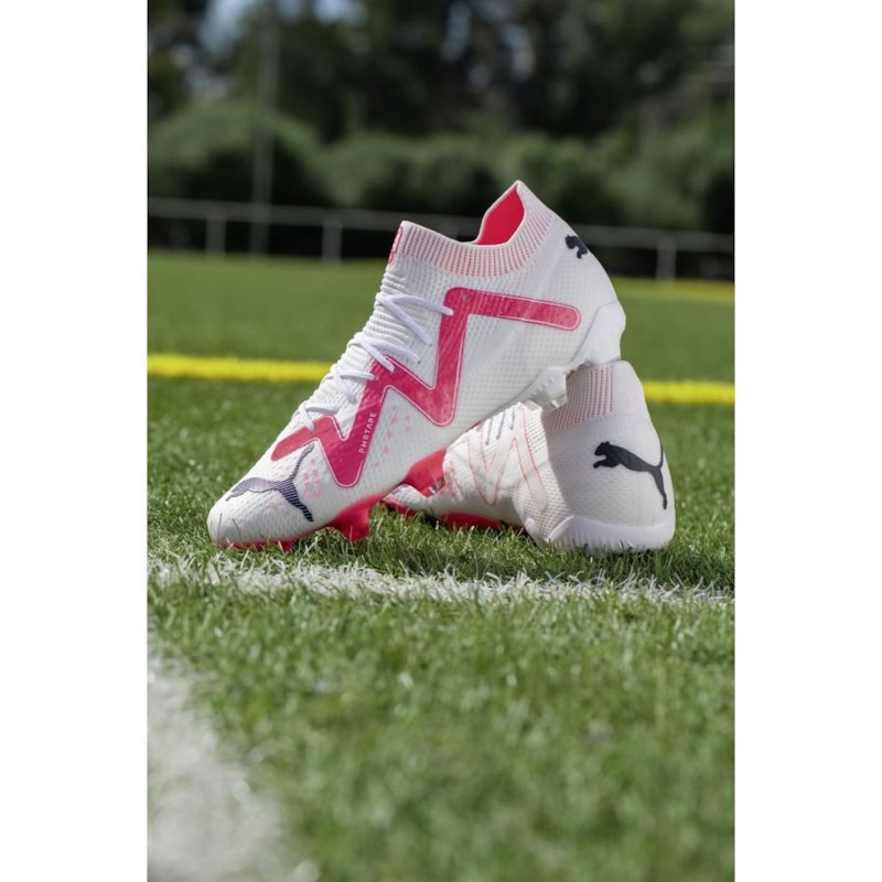 PUMA Future Ultimate FG/AG Breakthrough - PUMA White/PUMA Black/Fire Orchid
