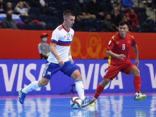 Top 05 giày futsal được ưa chuộng 2022/2023