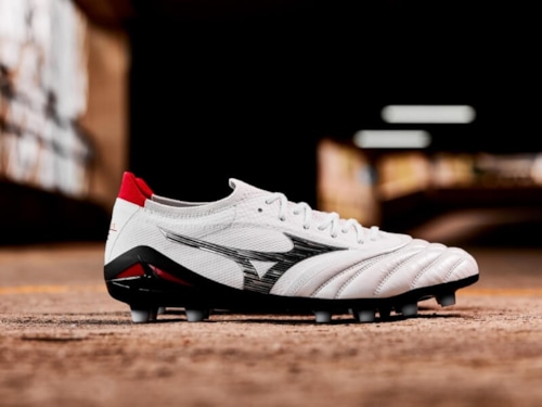 Morelia Neo IV Beta - Thế hệ giày Mizuno hoàn toàn mới 