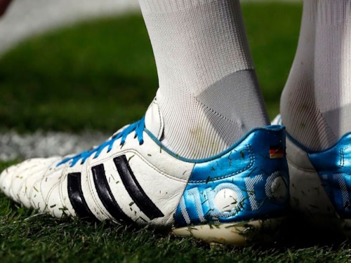 Adidas tái phát hành mẫu giày biểu tưởng của Toni kroos - Adipure 11 Pro