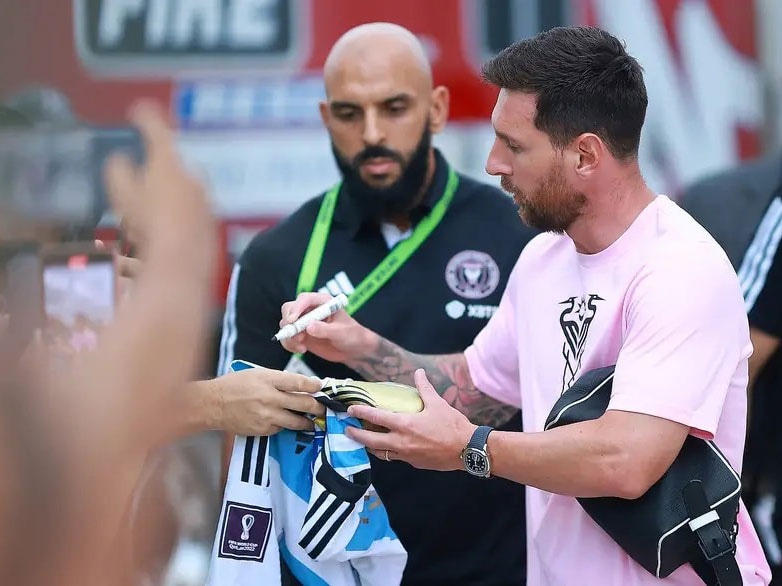 Bật mí danh tính vệ sĩ bảo vệ Messi như hình với bóng ở Inter Miami