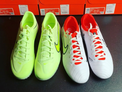 So sánh hai thế hệ giày đá bóng huyền thoại Nike Tiempo 9 Pro TF và Tiempo 10 Pro TF