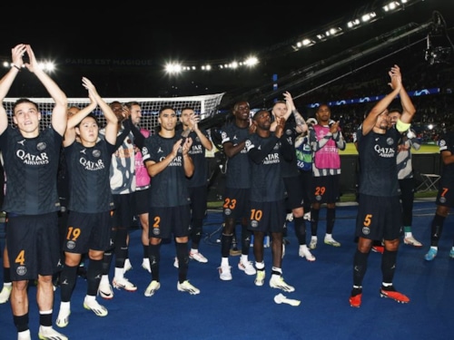 Top 6 bộ quần áo bóng đá đẹp nhất ở vòng bảng Champions League và Europa League