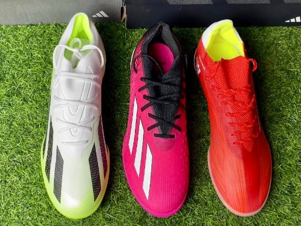 So sánh các thế hệ giày đá bóng tốc độ nhà adidas những năm gần đây