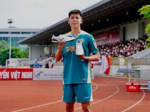 So sánh hai thế hệ Mizuno Morelia Neo 3 Pro và Mizuno Neo 4 Pro phiên bản cỏ nhân tạo