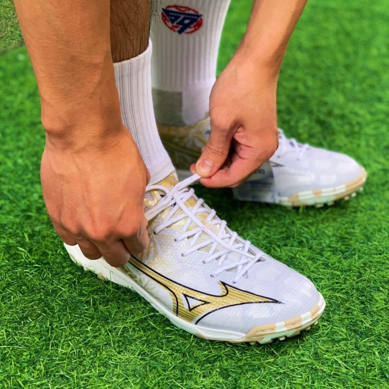 Mizuno Alpha Elite AS - P1GD246250 - Trắng/Vàng