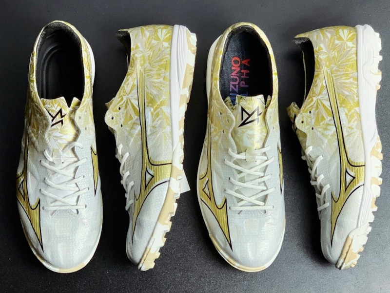 So sánh Mizuno Alpha Elite và Mizuno Alpha Pro AS