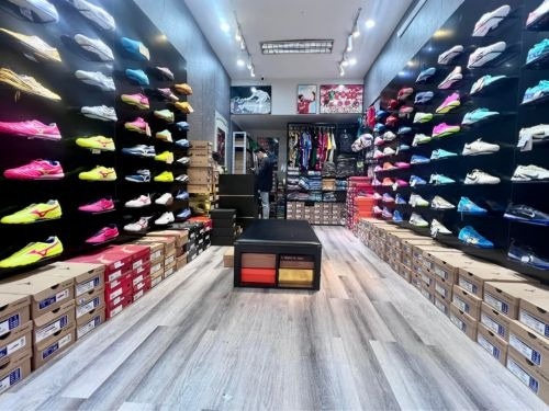 Bùng nổ ưu đãi tháng 4 - Giày bóng đá chính hãng giảm giá đến 65% tại Sport9