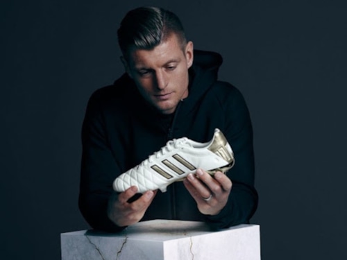 Adidas ra mắt phiên bản đặc biệt dành cho Toni Kroos | Adipure 11 Pro Trắng Vàng