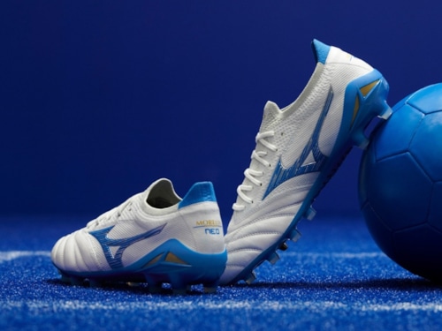Mizuno ra mắt giày bóng đá Morelia Neo 4 Beta 'Mugen' 