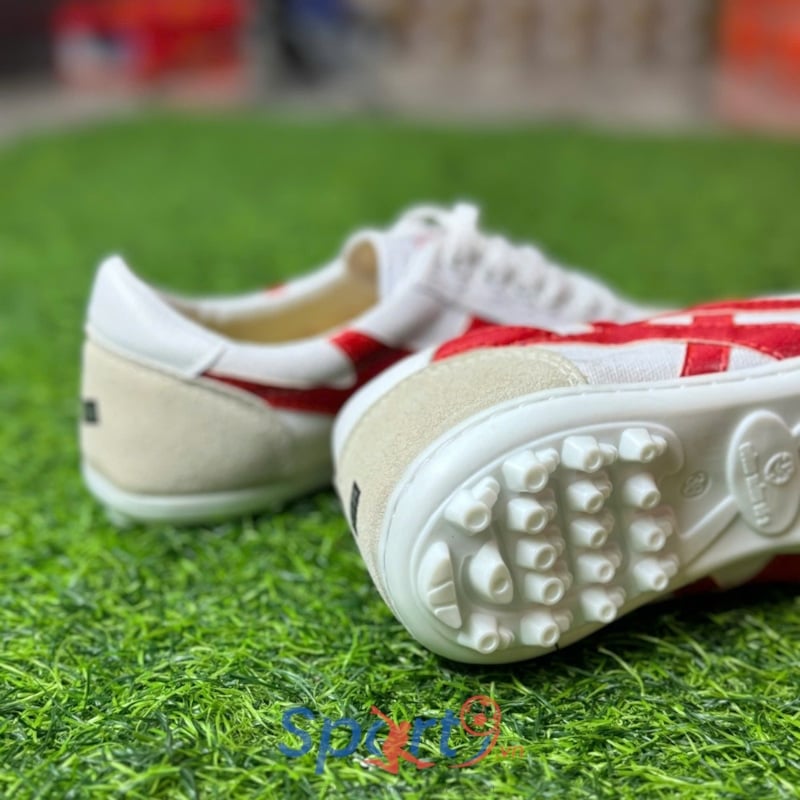 [Chính hãng] Giày đá bóng CT3 Bata ráp đế - Màu Trắng/Đỏ