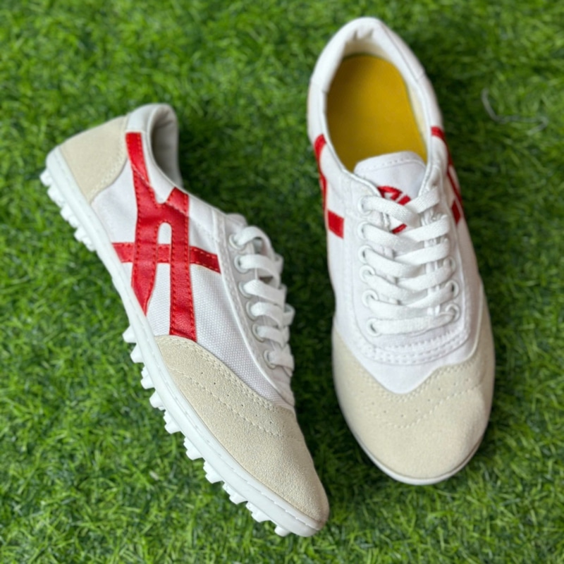 [Chính hãng] Giày đá bóng CT3 Bata ráp đế - Màu Trắng/Đỏ