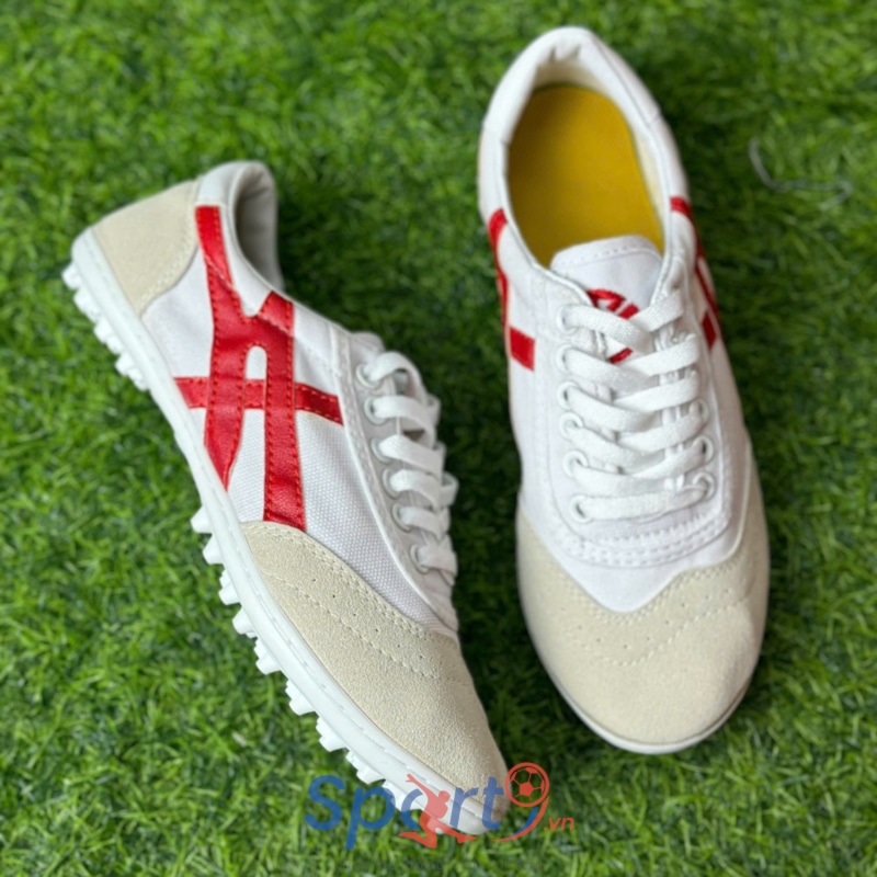 [Chính hãng] Giày đá bóng CT3 Bata ráp đế - Màu Trắng/Đỏ