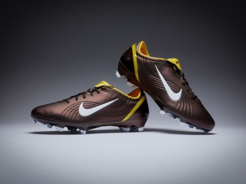 Nike tái phát hành phiên bản thứ 2 của Mercurial Vapor I RGN mang tính biểu tượng CR7