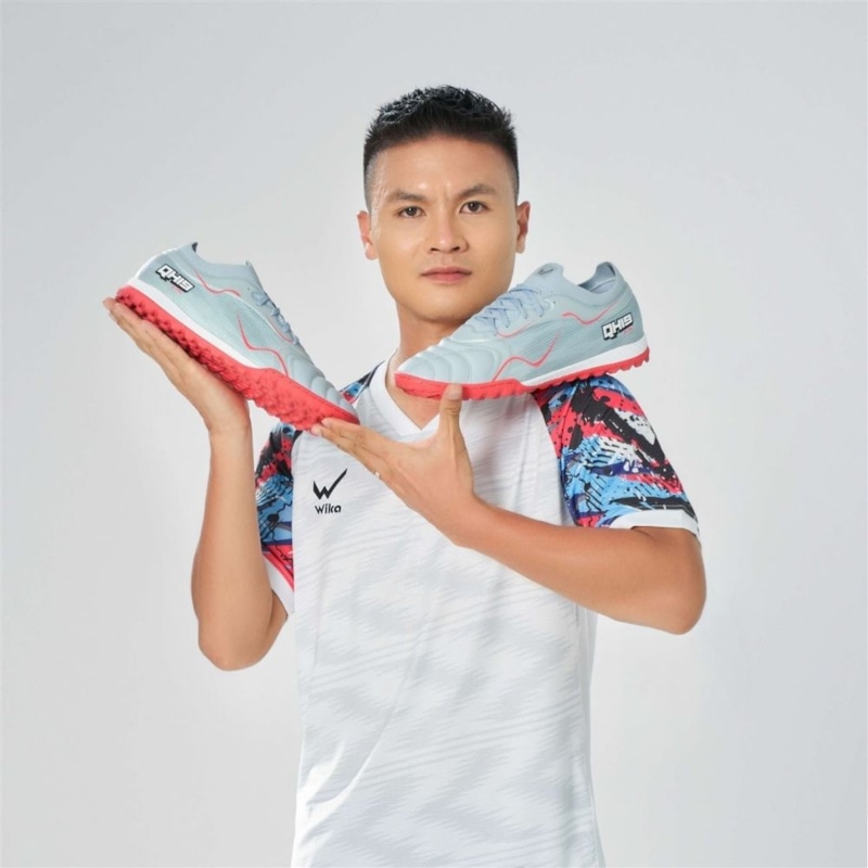 Giày đá bóng Wika QH19 Z-Vol - Màu Xám/Hồng