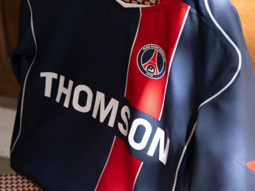 PSG x Nike Total 90 2004 – Sự trở lại của huyền thoại cùng nhà vô địch Champions League