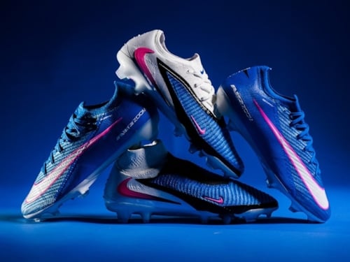 Giày đá bóng Nike