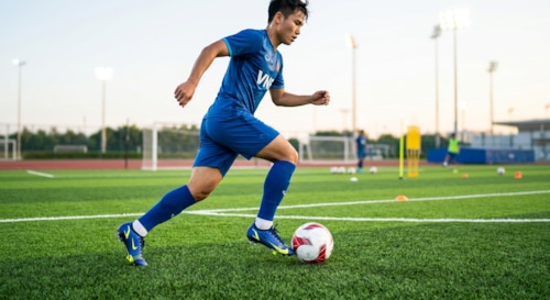 Top 5 Giày Đá Banh Sân Cỏ Nhân Tạo Tốt Nhất 2026 cho Mọi Vị Trí