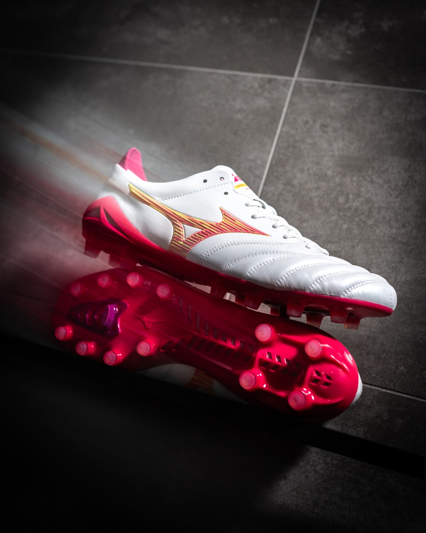 Mizuno Neo 4 Pro